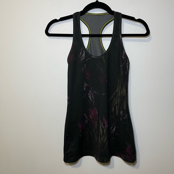 Lululemon women’s black floral cool racerback midnight iris in size XS - Picture 1 of 5
